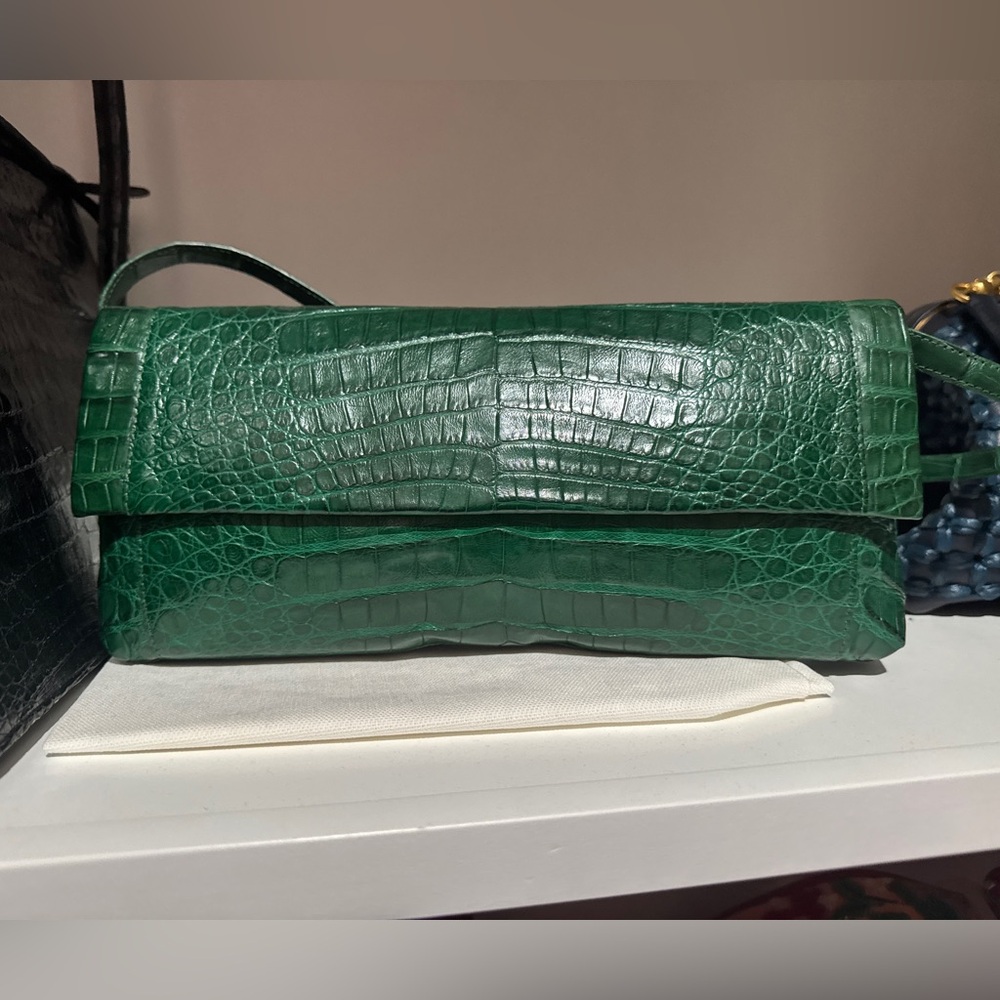 Nancy Gonzalez Gotham Crocodile Clutch Kelly Green color💚
